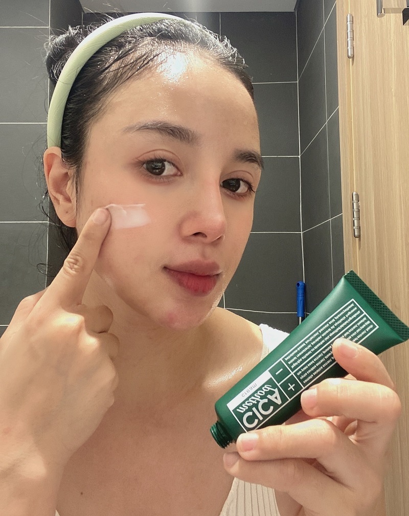 Kem dưỡng ẩm, ngăn ngừa mụn và phục hồi tổn thương da do mụn Cica Method