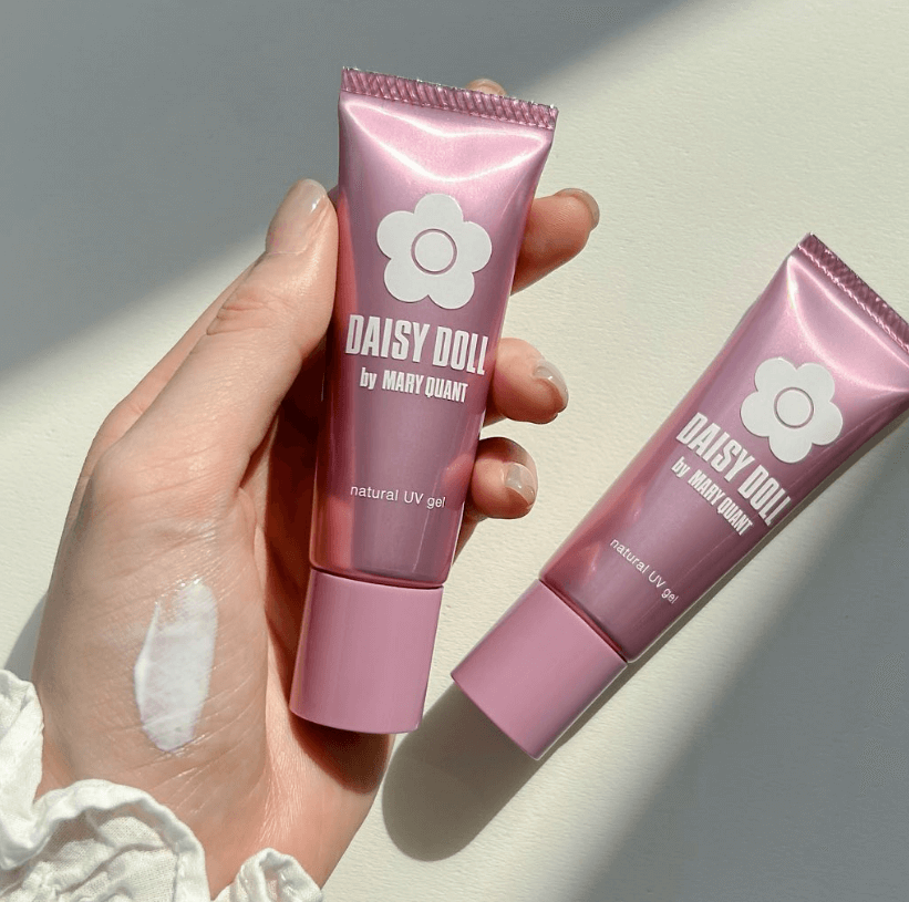 Gel chống nắng dịu nhẹ cho da nhạy cảm Daisy Doll